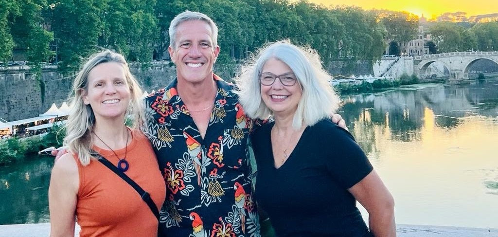 Touring along the Tiber in Rome