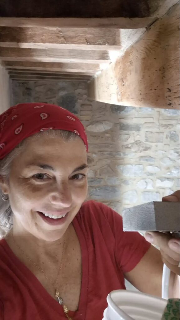 Selfie of liz at work in six keys guesthouse